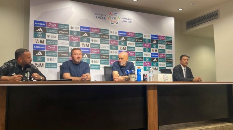 皮奧利：球隊(duì)并未因推遲開球而受影響，利雅得勝利配得上勝利