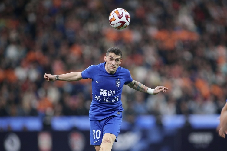 斯基拉：中超舊將斯坦丘接近免簽加盟熱那亞，合同期限到2027年